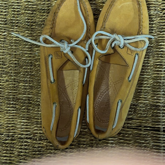 Woman’s Sperry Topsiders 🌵8.5 - Picture 4 of 9